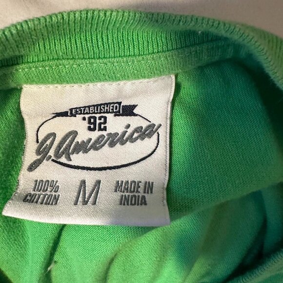 Wine Flies Beachy Tie Dye Shirt - Picture 4 of 4